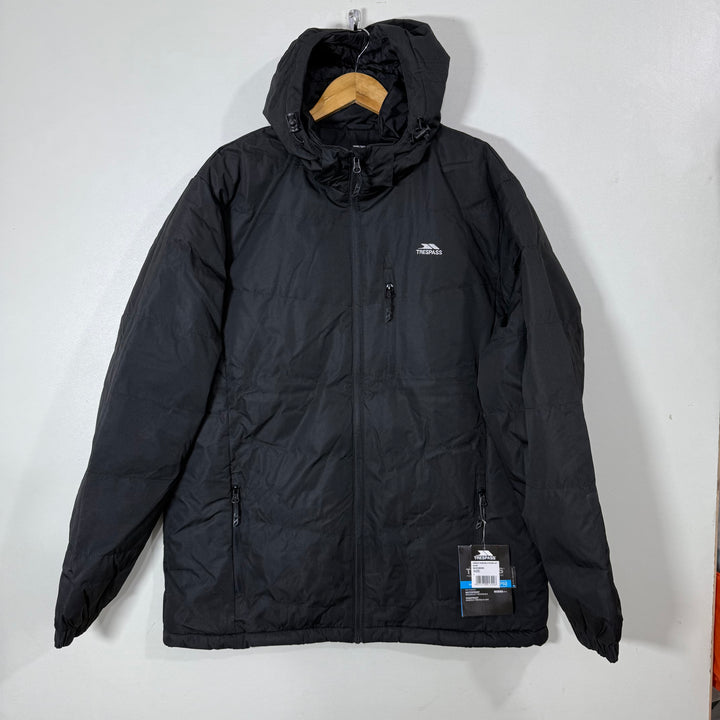 TRESPASS PERFORMANCE OUTDOOR CLOTHING WATER PROOF WIND PROOF JACKET BRAND NEW BLACK COLOUR WITH DETACHABLE HOOD