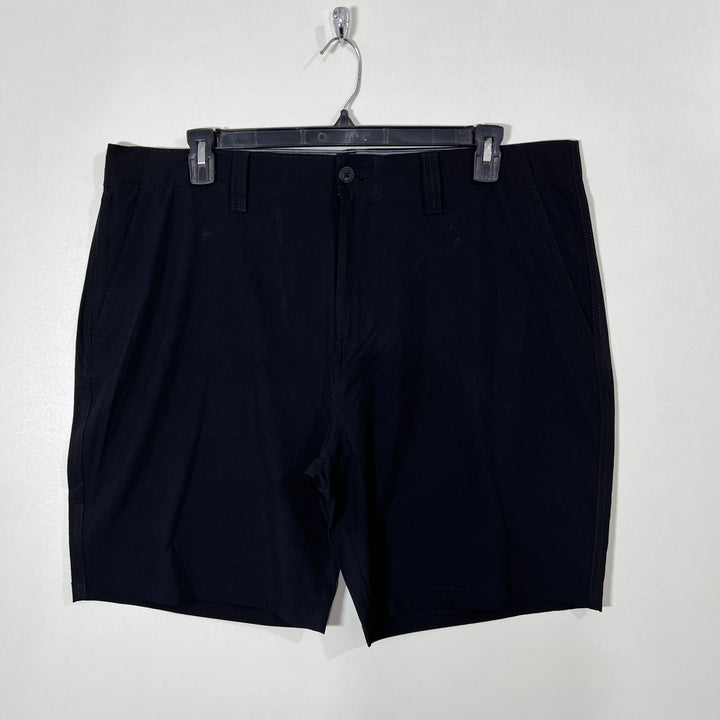 DENALI PERFORMANCE HYBRID SHORT