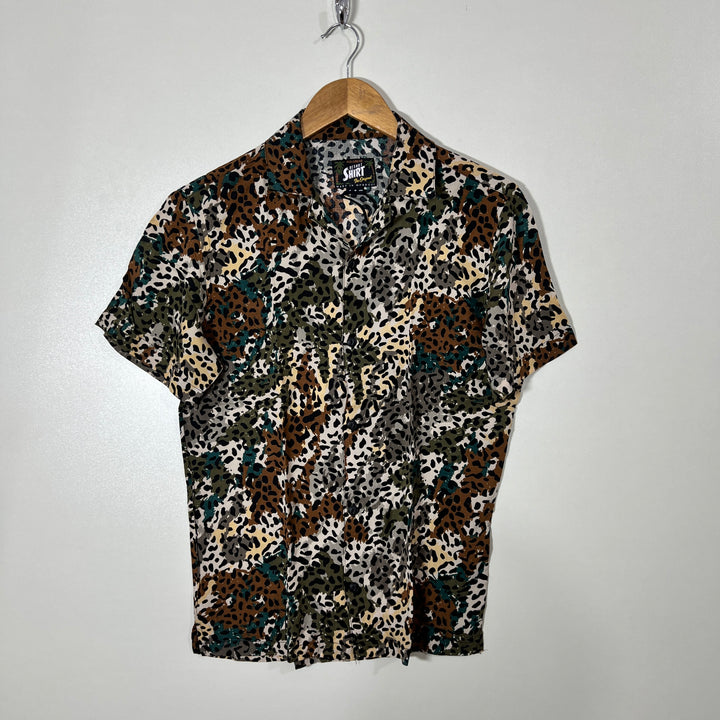 PULL & BEAR SAFARI COLLAR HALF SLEEVES HAWAI SHIRT