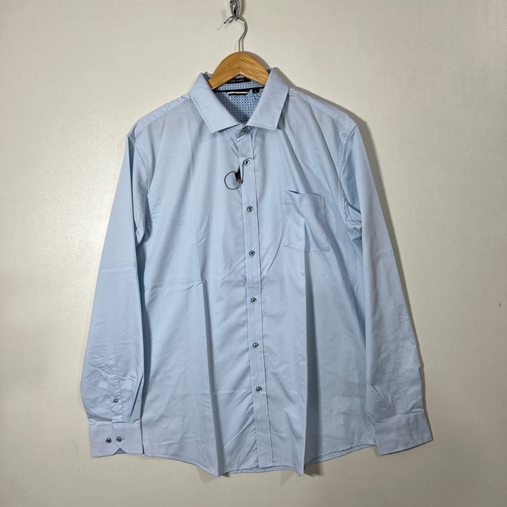 EASY CARE NON IRON PERFORMANCE SHIRT WITH STRETCH