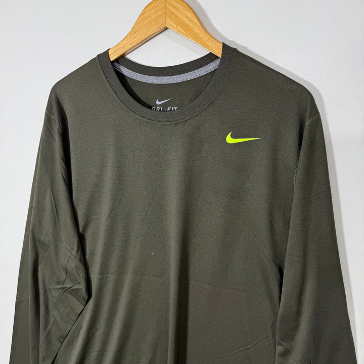 NIKE DRI FIT LONG SLEEVES SPORT TSHIRT