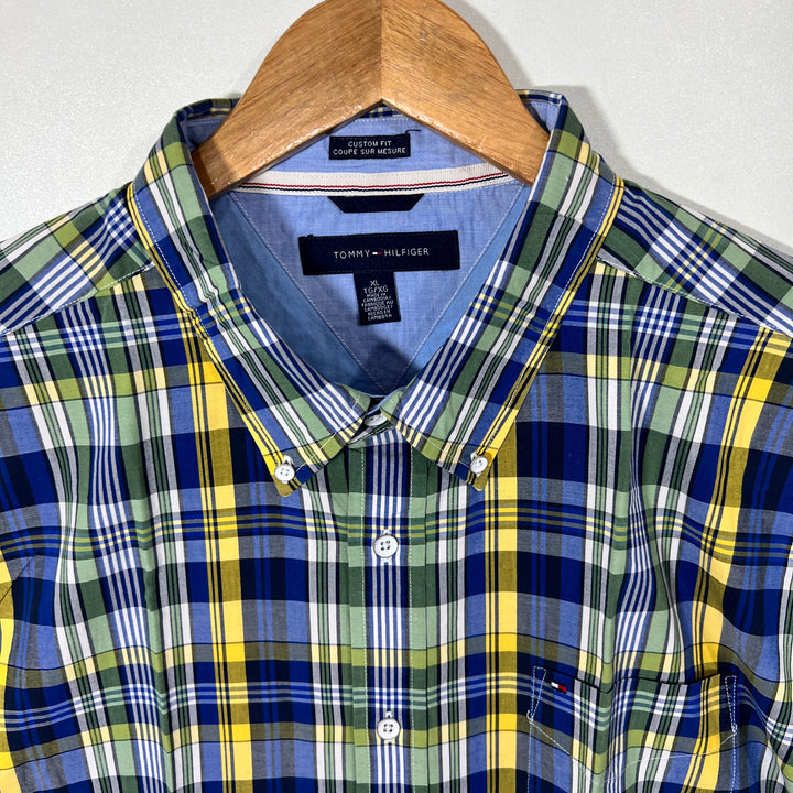 TOMMY HILFIGER BUTTON DOWN HALF SLEEVES SHIRT