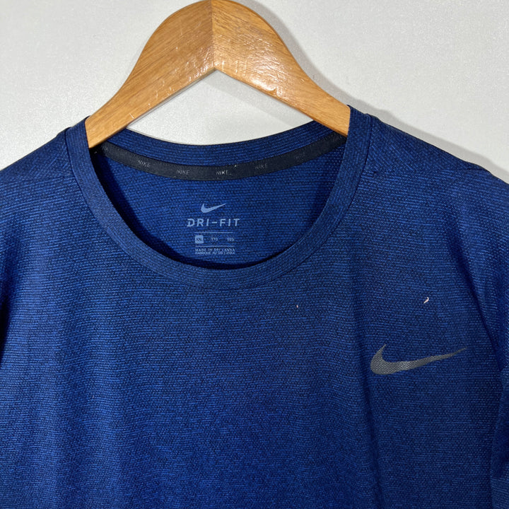 NIKE DRI FIT SPORT TSHIRT