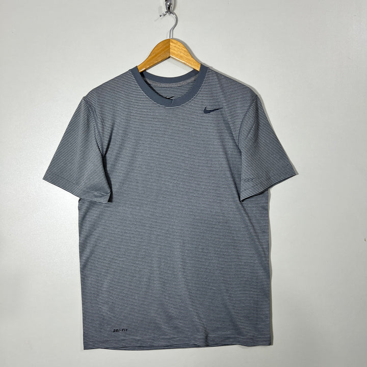 NIKE DRI FIT SPORT TSHIRT