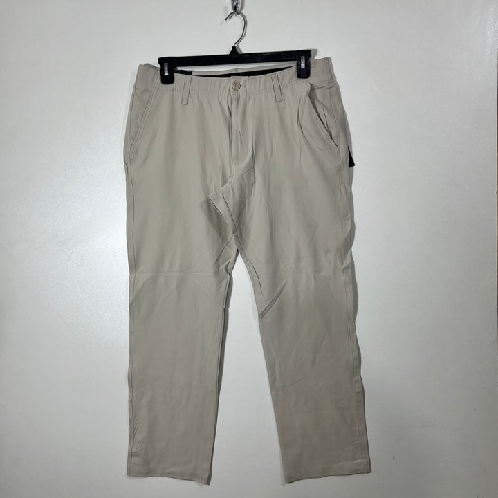 UNDER ARMOUR PERFORMANCE GOLF PANT BRAND NEW WITH STRETCH