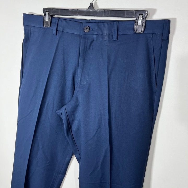 HAGGAR 26 STRAIGHT FIT PERFORMANCE PANT WITH STRETCH