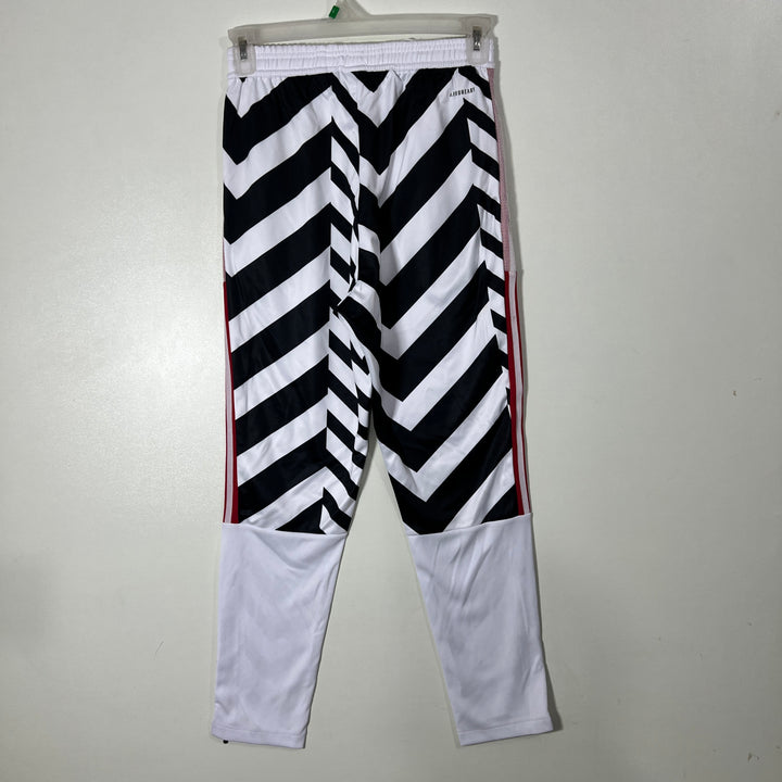 ADIDAS AEROREADY SPORT TROUSER BRAND NEW WITH SIDE ZIP POCKETS