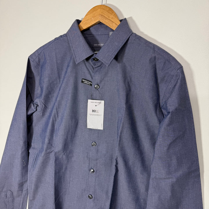 VAN HEUSEN BUTTON DOWN SEMI FORMAL SHIRT BRAND NEW