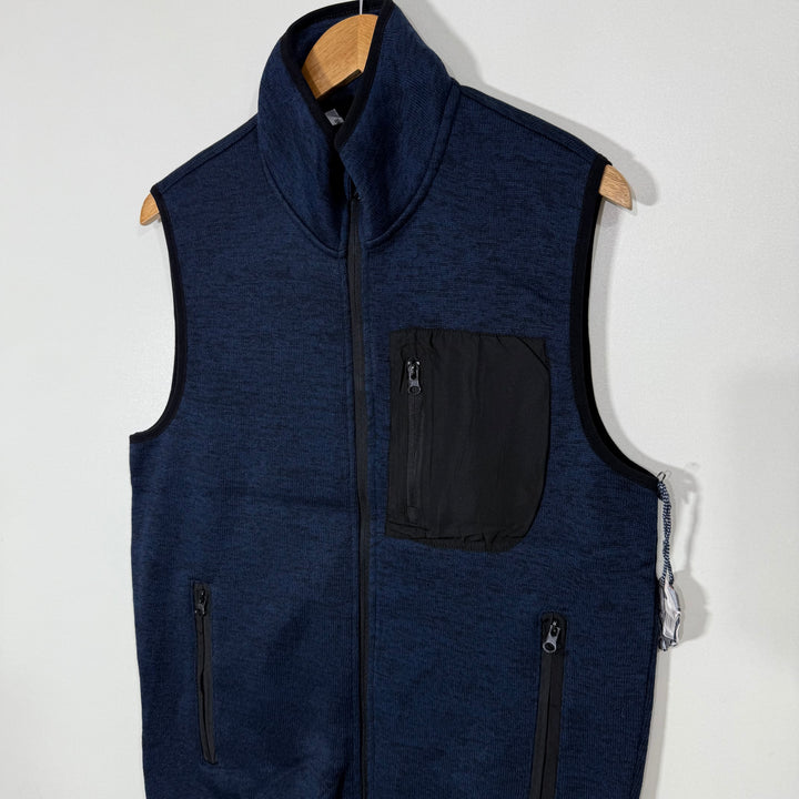 BEVERLY HILLS POLO CLUB SLEECES LESS FLEECE JACKET BRAND NEW