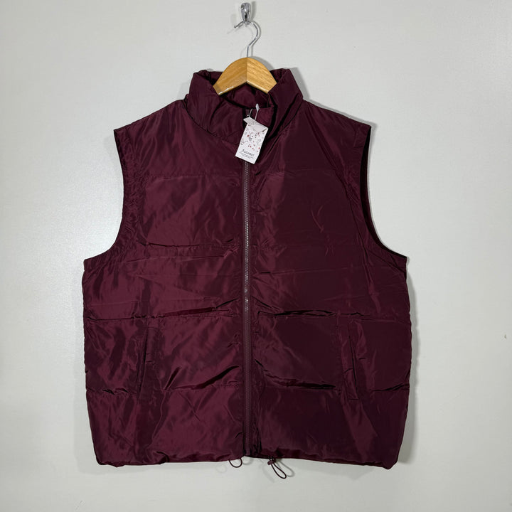 AUTOMET SLEEVES LESS PUFFER JACKET BRAND NEW