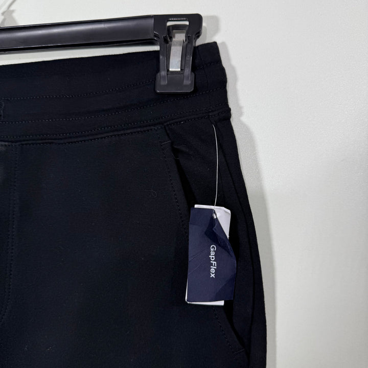 GAP FIT SWEAT SHORT BRAND NEW