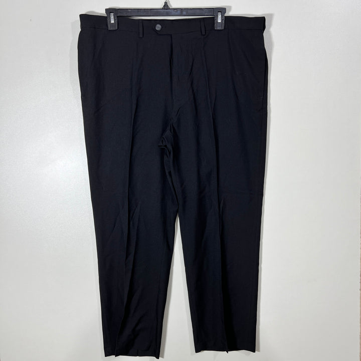 HAGGAR CLASSIC FIT STRETCH WAISTBAND DRESS PANT WITH STRETCH