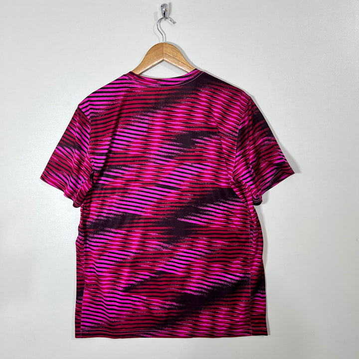 NIKE DRI FIT SPORT TSHIRT