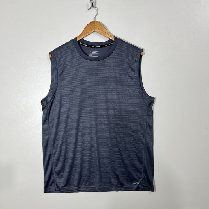 TEK GEAR DRY TEK SPORT SLEEVES LESS