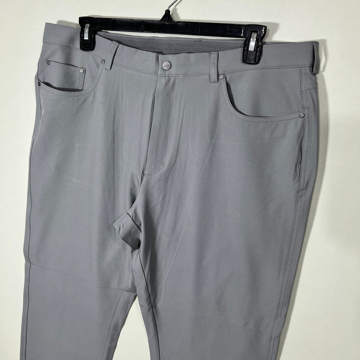 GREG NORMAN SLIM FIT PERFORMANCE PANT WITH STRETCH