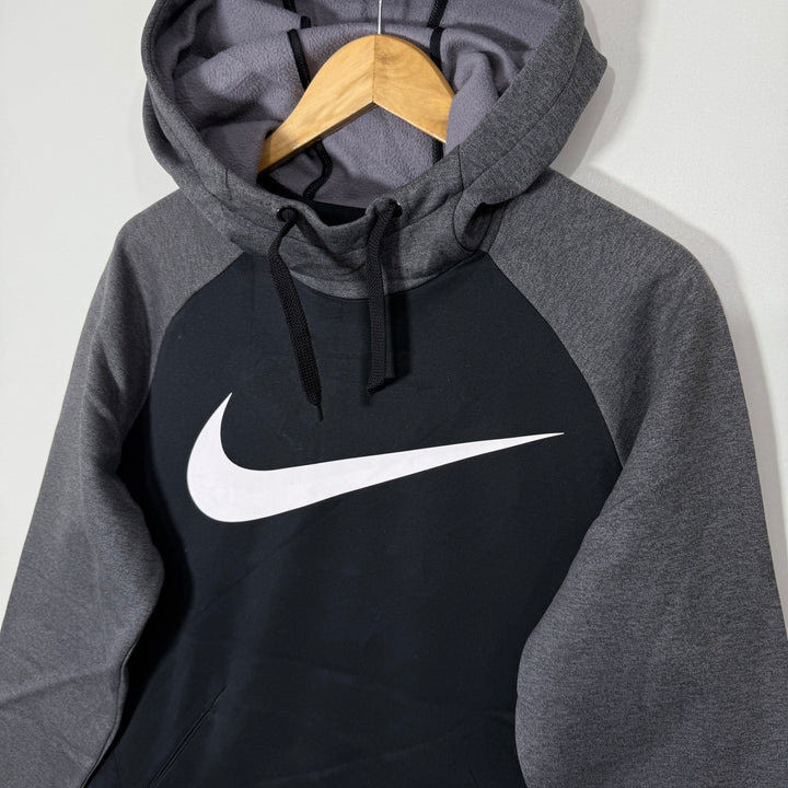 NIKE DRI FIT SPORT GLHOODIE INNER FLEECE