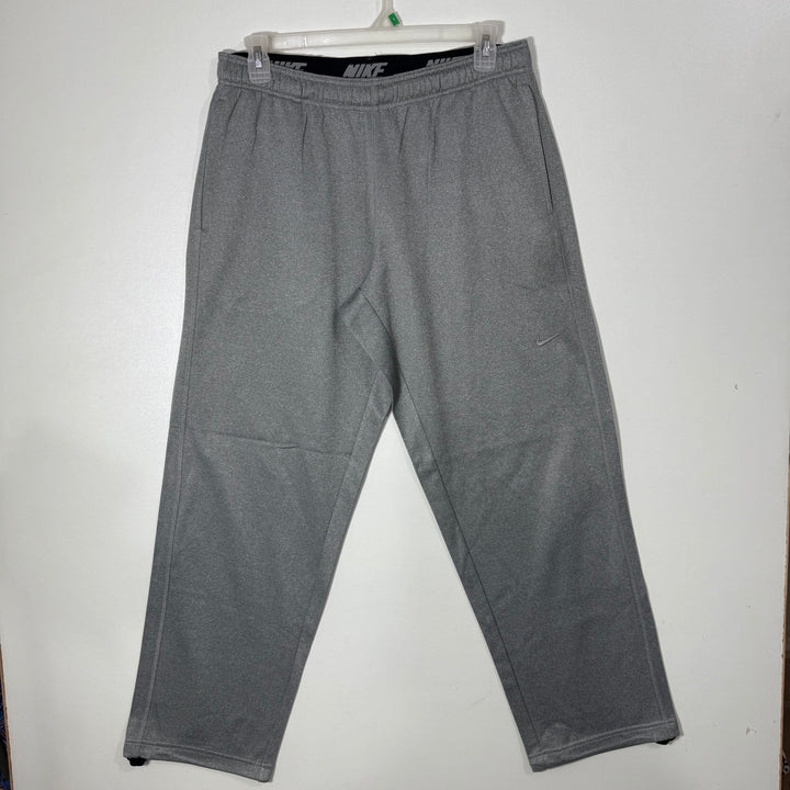 NIKE THERMA FIT LOOSE FIT SPORT TROUSER INNER FLEECE GREY COLOUR