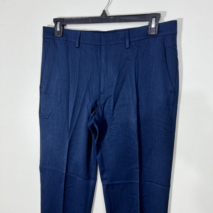 HAGGAR FLEX SERIES SLIM FIT MOISTURE CONTROL DEESS PANT BRAND NEW WITH STRETCH FABRIC