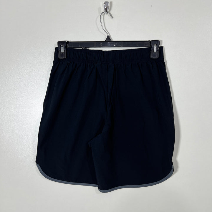 UNDER ARMOUR ULTRA LIGHT WEIGHT PARACHUTE RUNNING SHORT BRAND NEW
