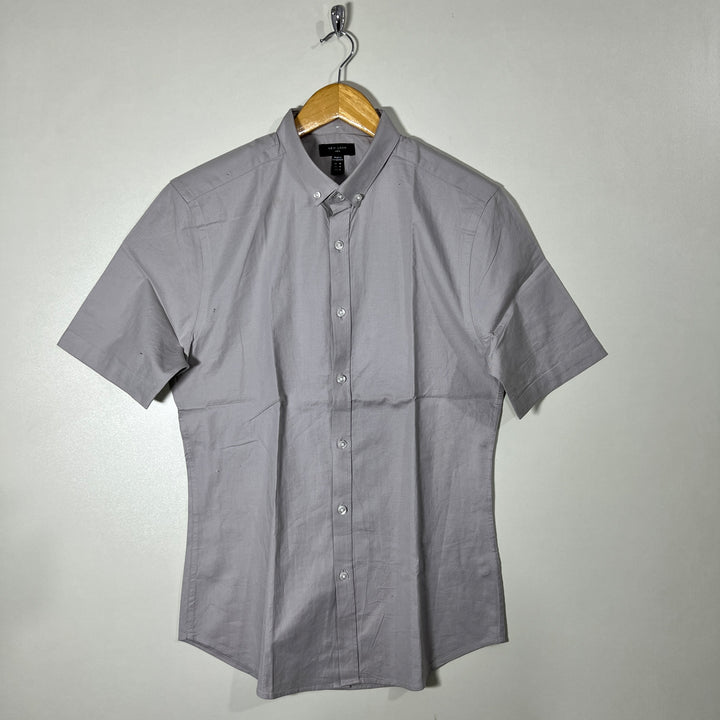 NEW LOOK BUTTON DOWN HALF SLEEVES SHIRT