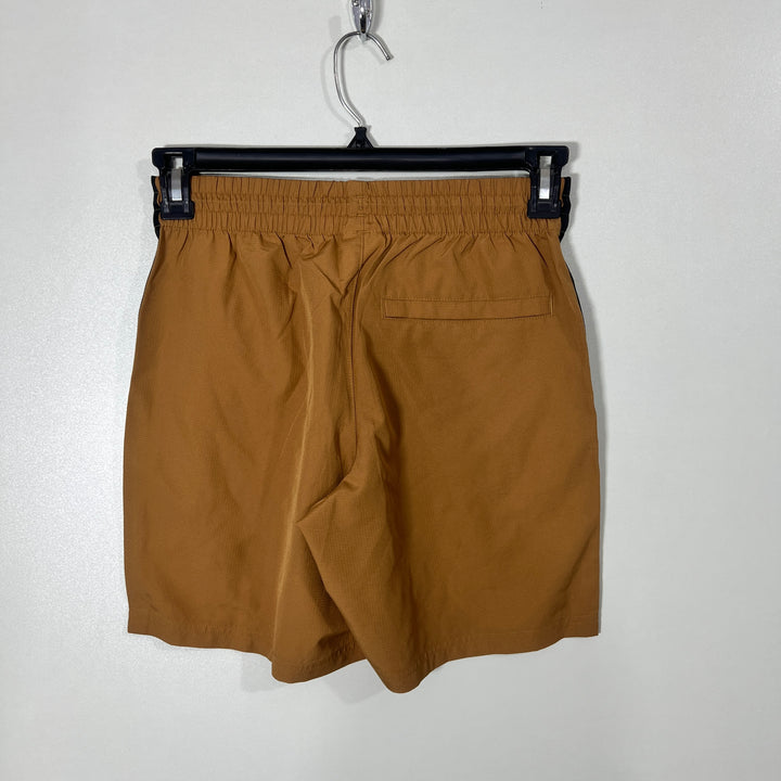 NEW BALANCE PARACHUTE BRAND NEW