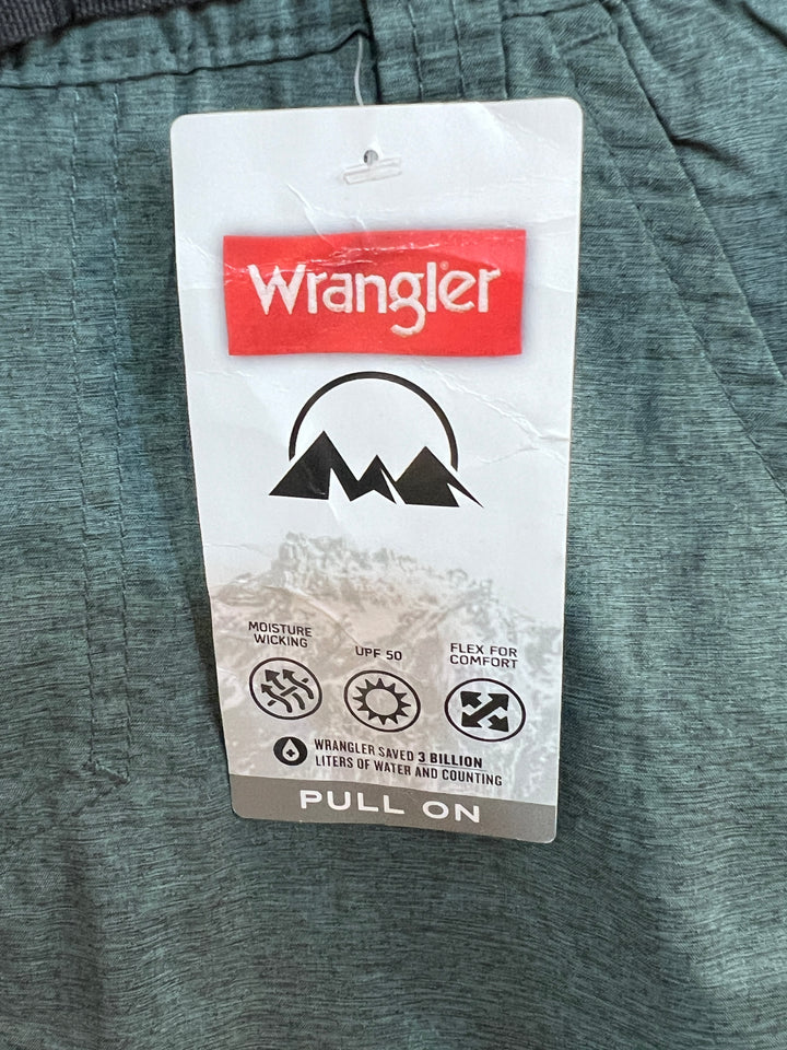 WRANGLER HYBRID SHORT BRAND NEW