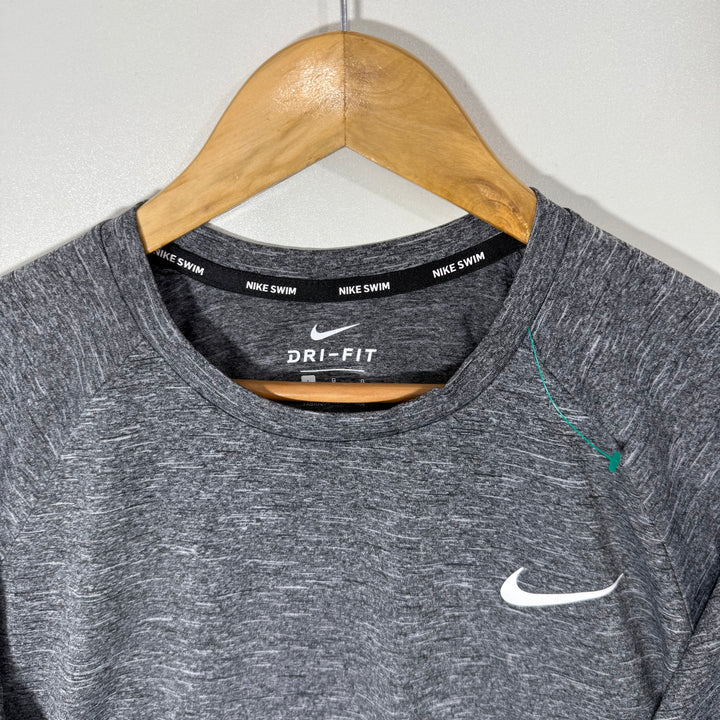 NIKE SWIM LONG SLEEVES SPORT TSHIRT