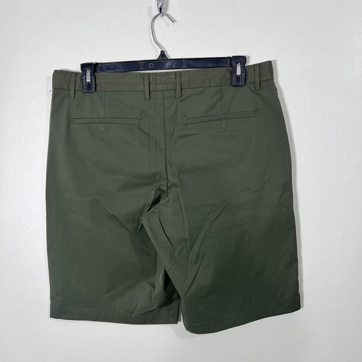 T N L PERFORMANCE GOLF SHORT