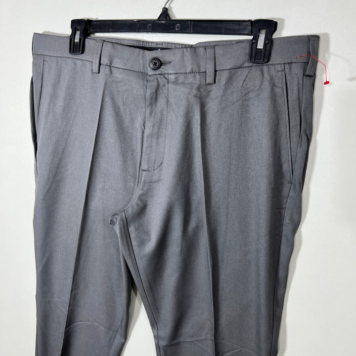 HAGGAR H26 STRAIGHT FIT PERFORMANCE PANT WITH STRETCH GREY COLOUR