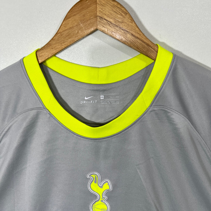 NIKE DRI FIT SPORT TSHIRT