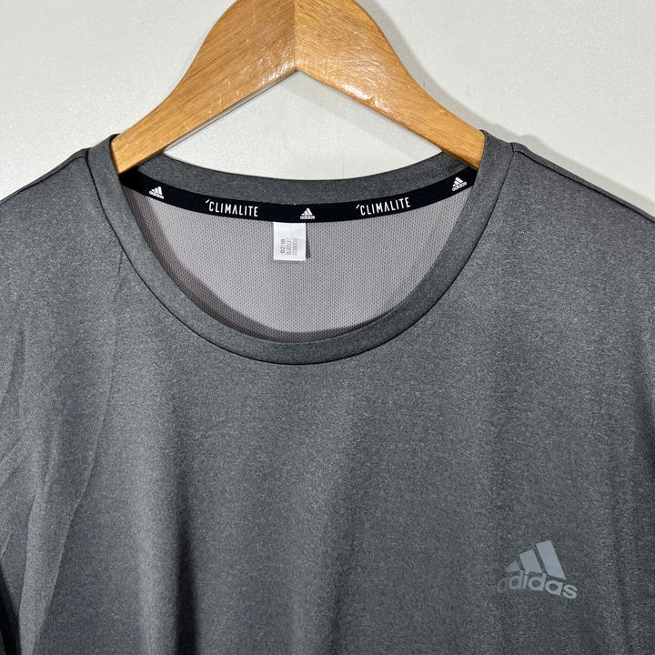 ADIDAS SPORT TSHIRT