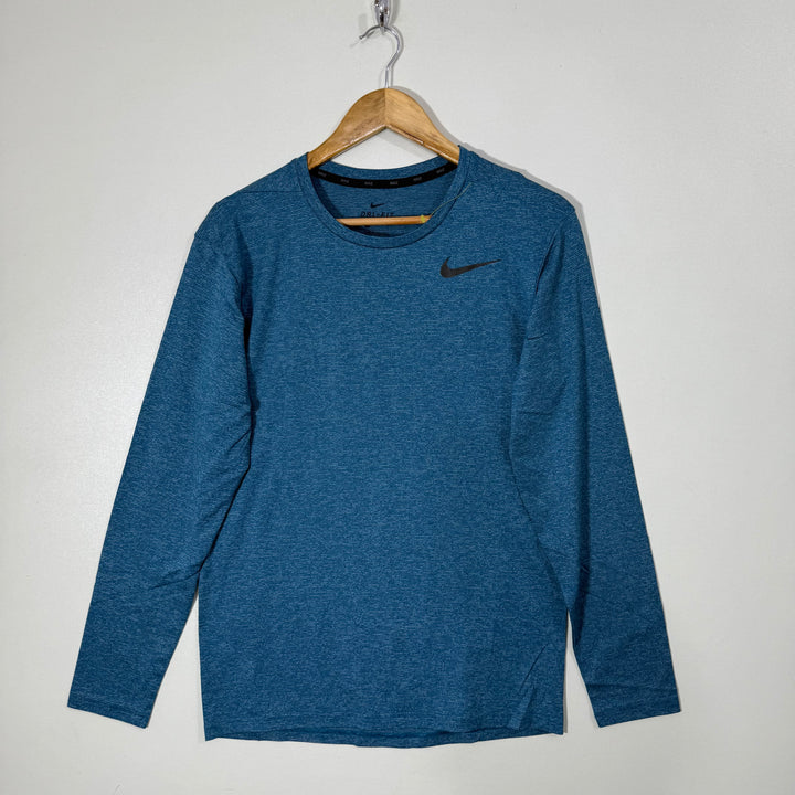 NIKE DRI FIT LONG SLEEVES SPORT TSHIRT