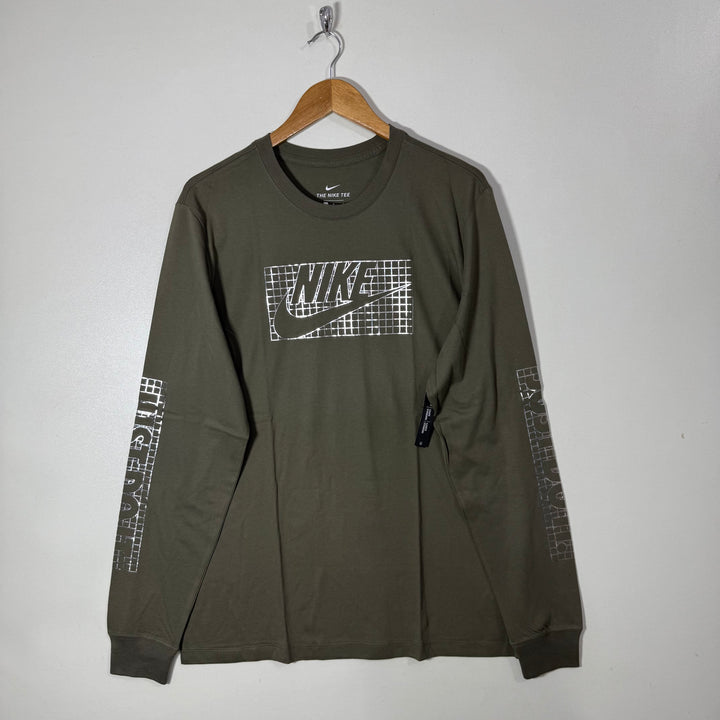 NIKE STANDARD FIT LONG SLEEVES COTTON TSHIRT BRAND NEW