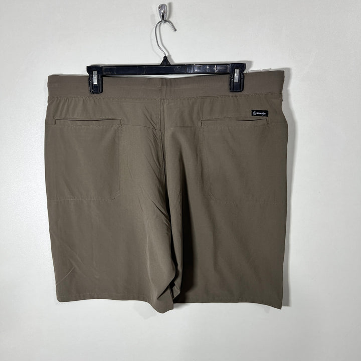 WRANGLER HYBRID SHORT BRAND NEW