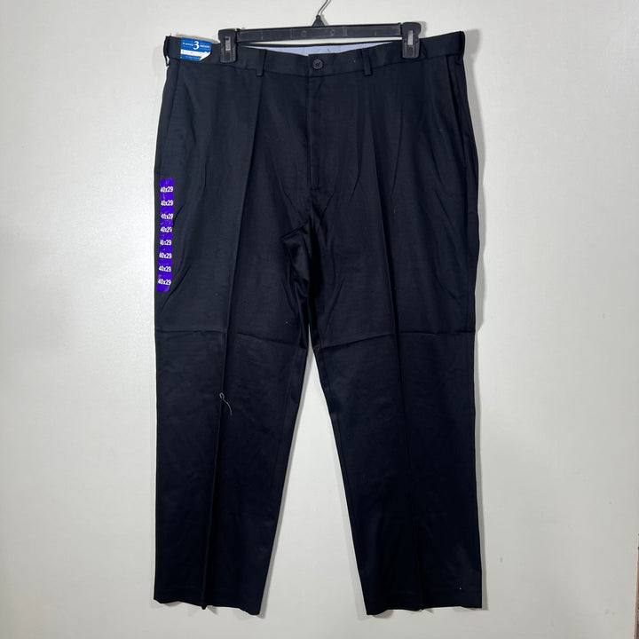 HAGGAR CLASSIC FIT PREMIUM NO IRON COTTON CHINO PANT BRAND NEW WITH STRETCH