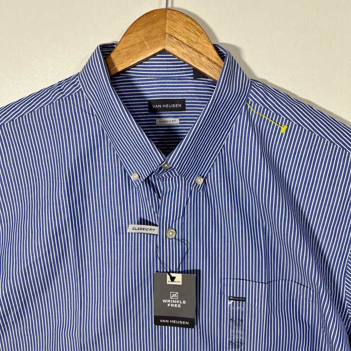 VAN HEUSEN CLASSIC FIT BUTTON DOWN HALF SLEEVES SHIRT BRAND NEW