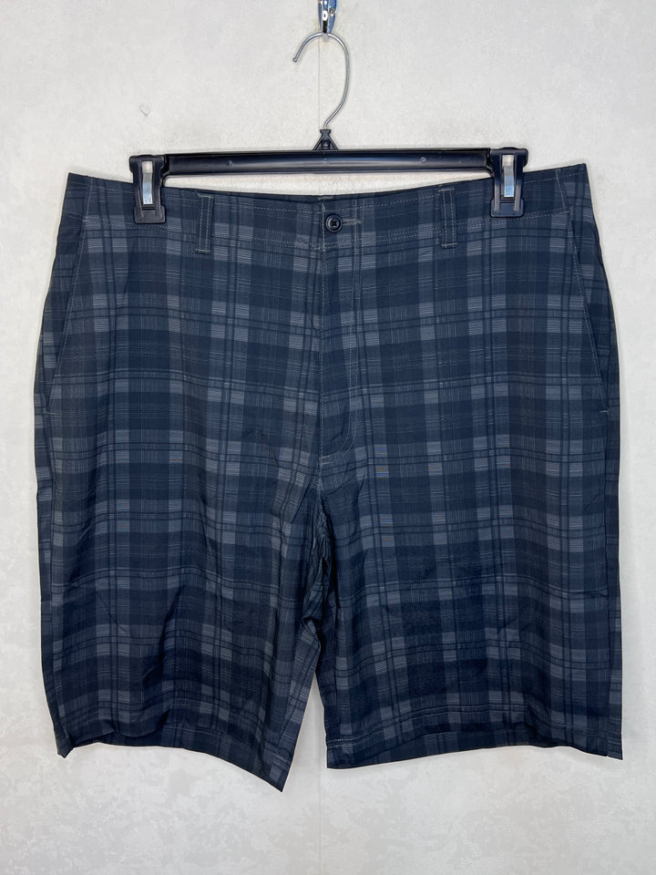 BEN HOGAN ADJUSTABLE WAISTBAND CHECKERED PERFORMANCE SHORT