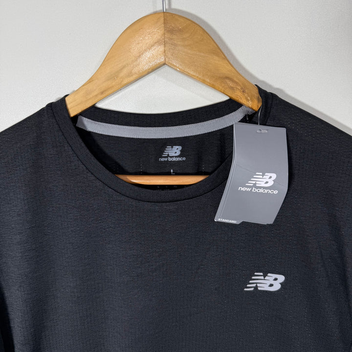 NEW BALANCE LONG SLEEVES SPORT TSHIRT BRAND NEW