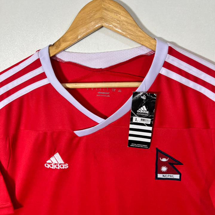 ADIDAS V NECK SPORT TSHIRT BRAND NEW