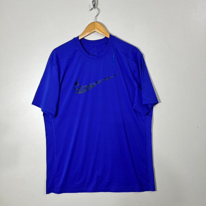 NIKE DRI FIT SPORT TSHIRT