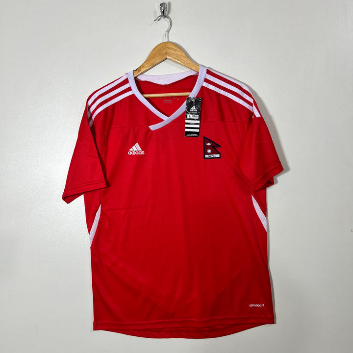 ADIDAS V NECK SPORT TSHIRT BRAND NEW