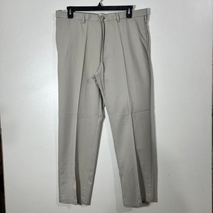HAGGAR COOL 18 CLASSIC FIT MOISTURE WICKING NO IRON FLEX WAIST FLAT FRONT PERFORMANCE PANT BRAND NEW WITHOUT STRETCH