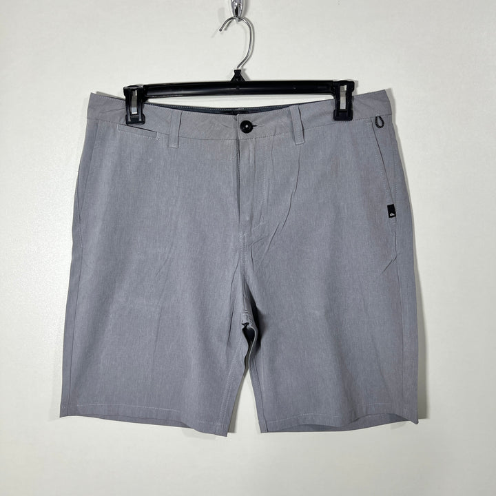 QUICKSILVER GOLF SHORT