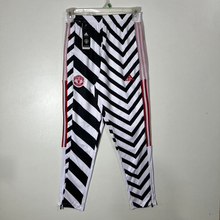 ADIDAS AEROREADY SPORT TROUSER BRAND NEW WITH SIDE ZIP POCKETS
