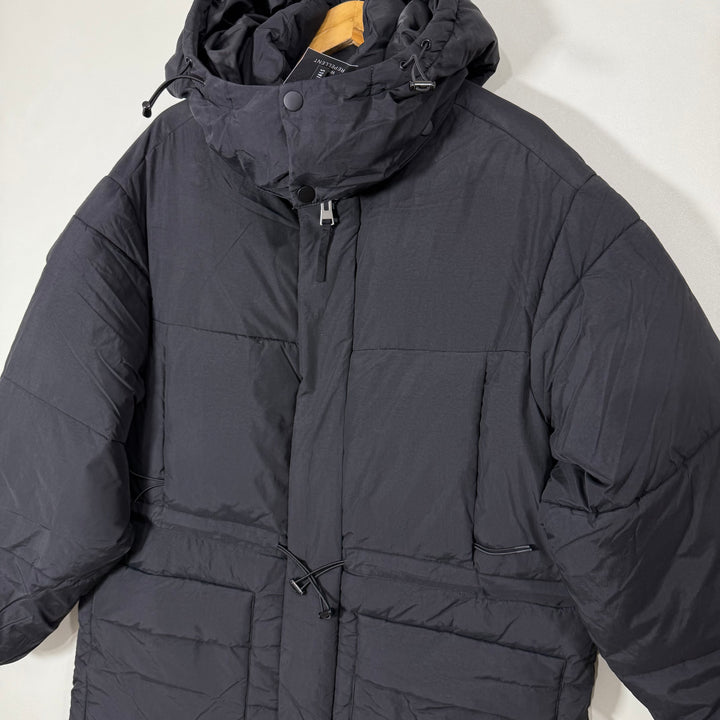 UN PLANNED PERFORMANCE RECYCLED MATERIALS WATER REPELLENT SHOWER RESISTANT LONG JACKET BRAND NEW WITH DETACHABLE HOOD