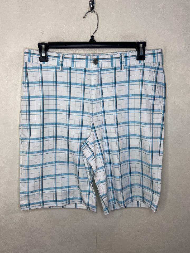 IZOD CHECKERED GOLF SHORT