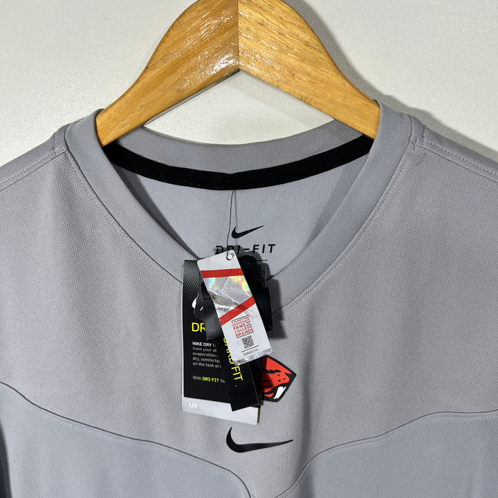 NIKE DRI FIT V NECK SPORT TSHIRT BRAND NEW