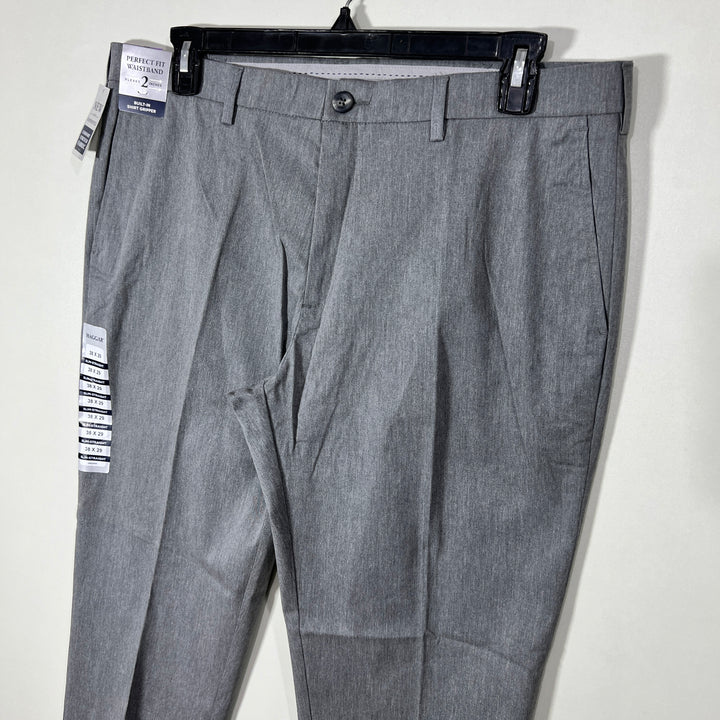 HAGGAR SLIM STRAIGHT FIT PREMIUM KHAKI IRON FREE COMFORT STRETCH FABRIC PERFORMANCE PANT BRAND NEW