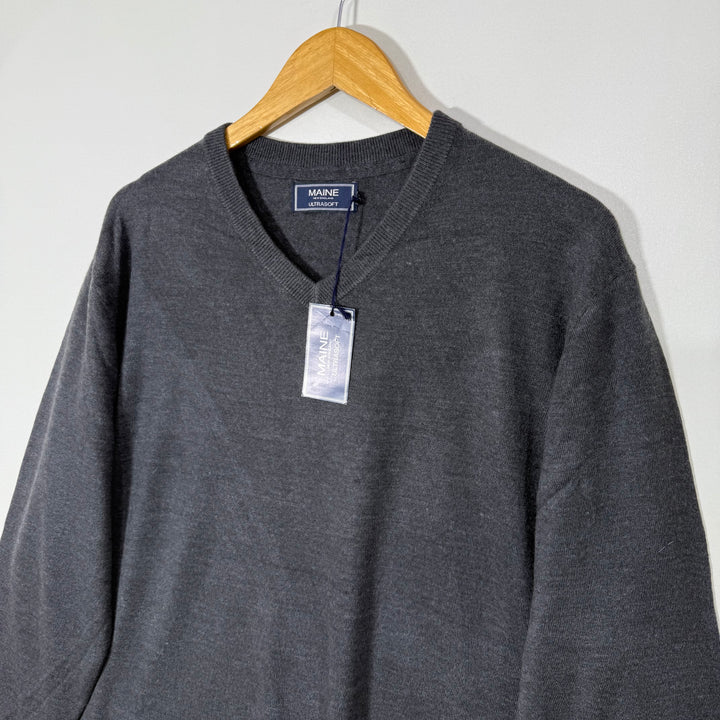 MAINE ULTRASOFT V NECK ACRYLIC SWEATER BRAND NEW