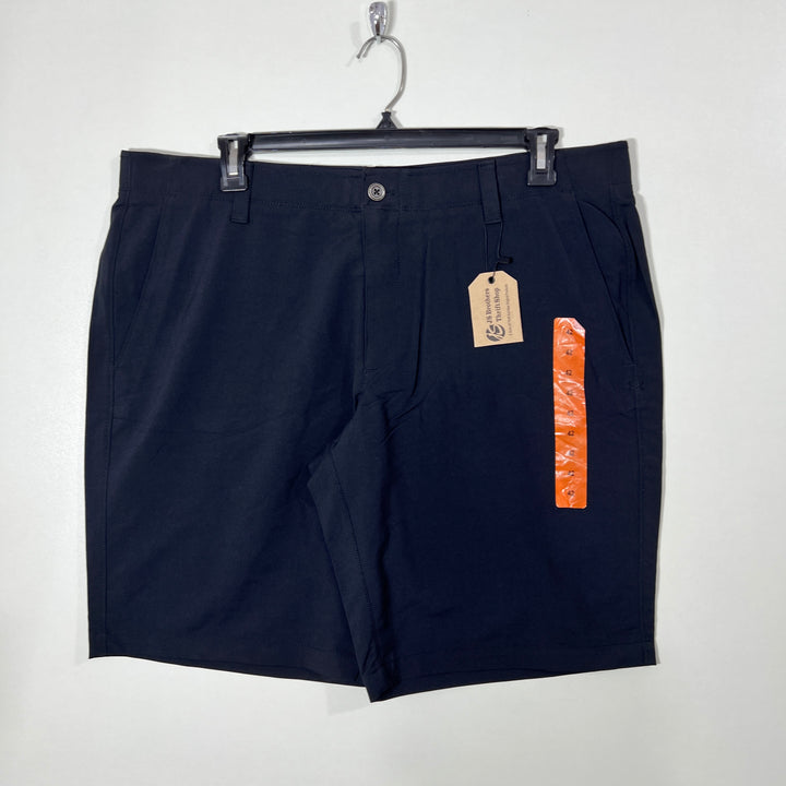 UNDER ARMOUR GOLF SHORT BRAND NEW